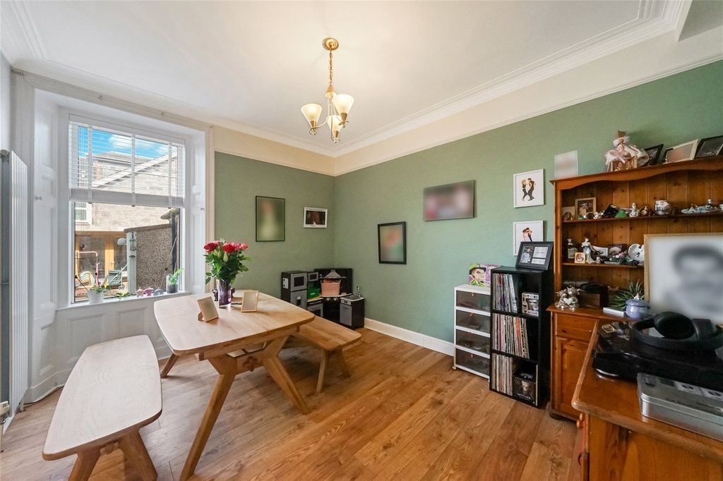 Additional image 11 of 4 bed semi-detached house for saleClackmannan Road, Alloa, Clackmannanshire FK10