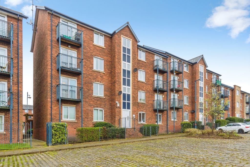 2 bed flat for saleWelbeck Street South, Ashton-Under-Lyne OL7