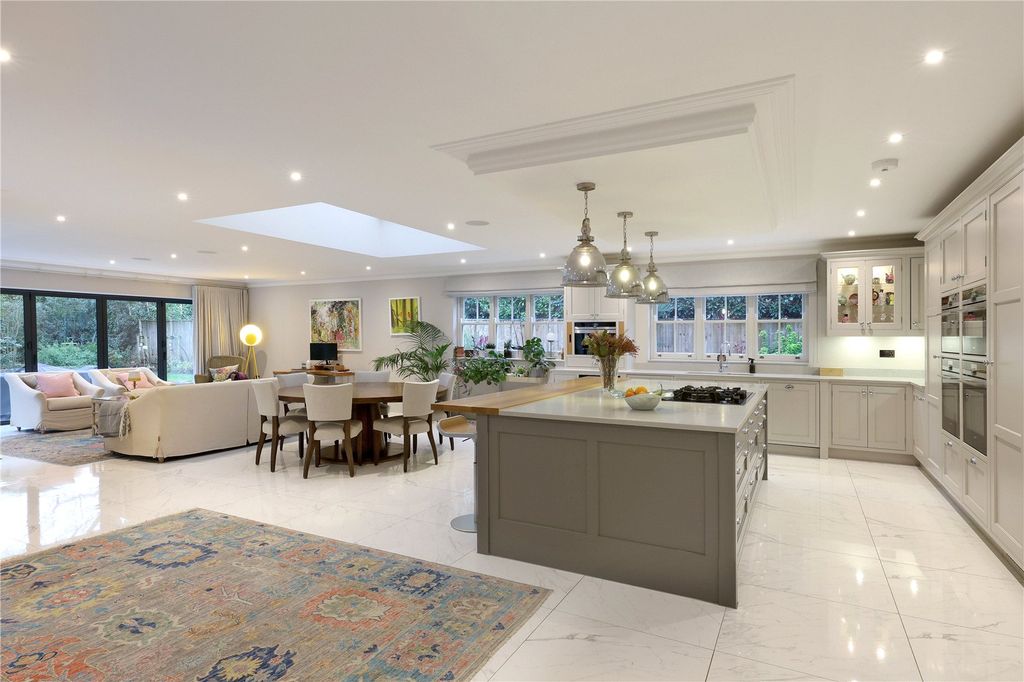 Additional image 6 of 6 bed detached house for saleGregories Farm Lane, Beaconsfield, Buckinghamshire HP9