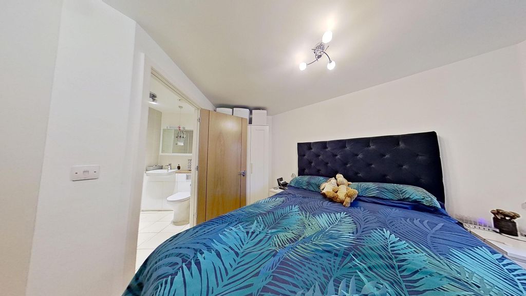 Additional image 10 of 2 bed flat for saleAlbion Road, Bexleyheath DA6