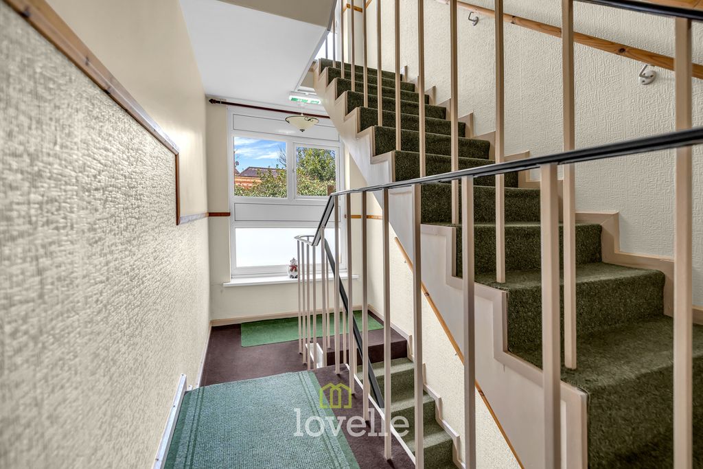 Additional image 15 of 2 bed flat for saleBargate, Grimsby DN34