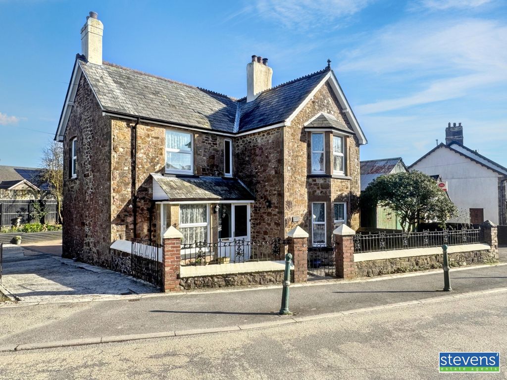 3 bed detached house for saleHalwill Junction, Beaworthy, Devon EX21