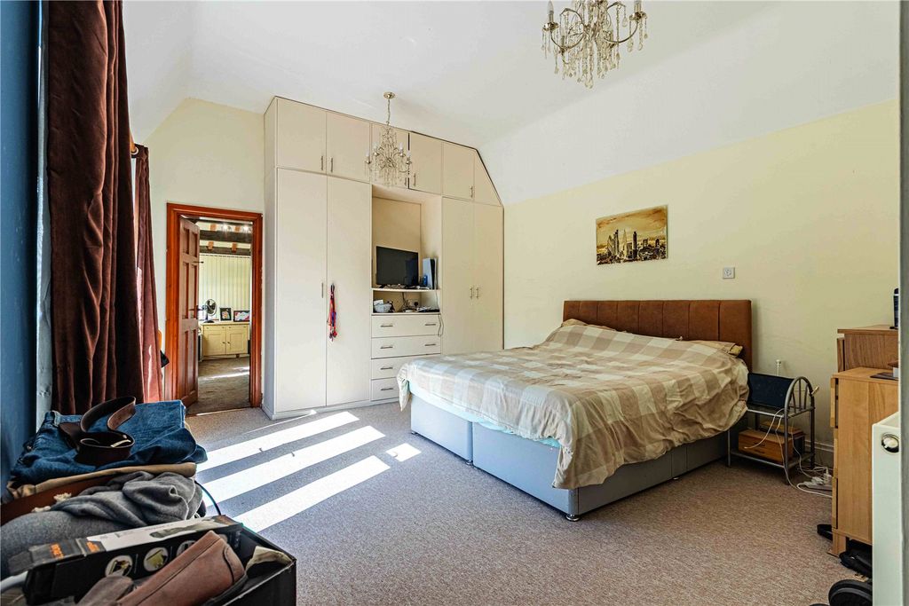 Additional image 6 of 5 bed detached house for saleDairy Way, Abbots Langley, Hertfordshire WD5