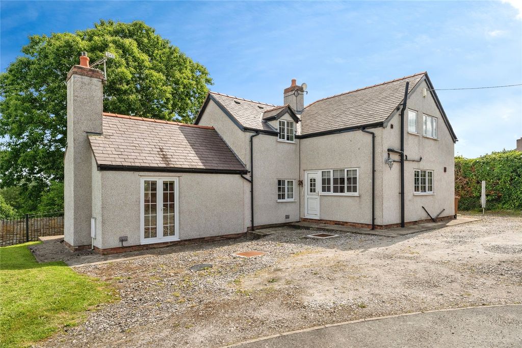 4 bed detached house for saleMerllyn Lane, Bagillt, Flintshire CH6