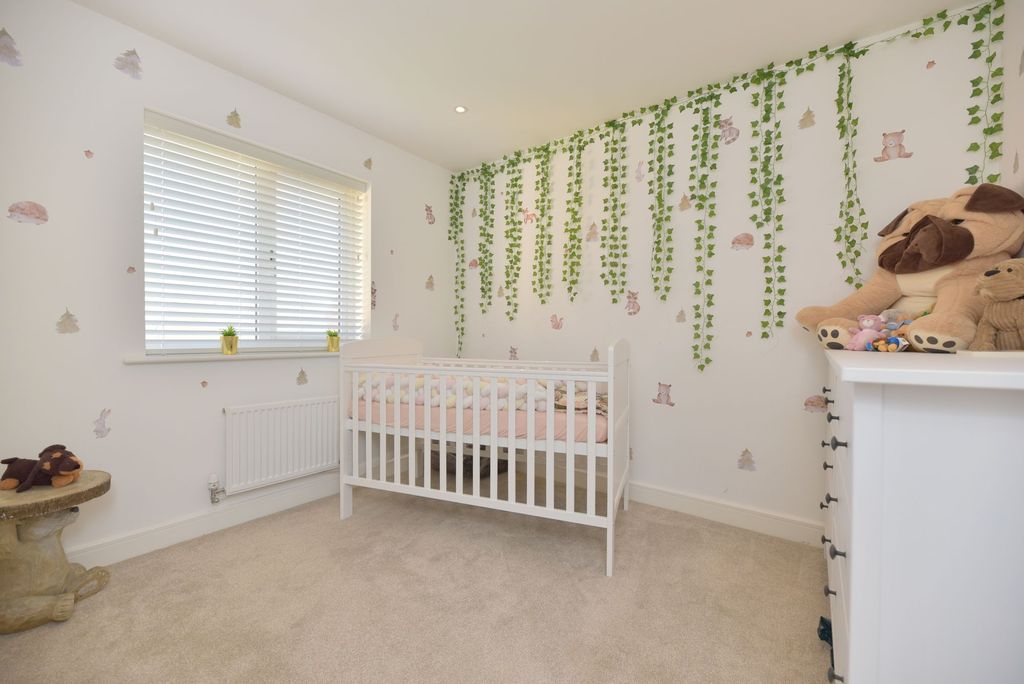 Additional image 18 of 5 bed detached house for saleBellflower Gardens, Biggleswade SG18