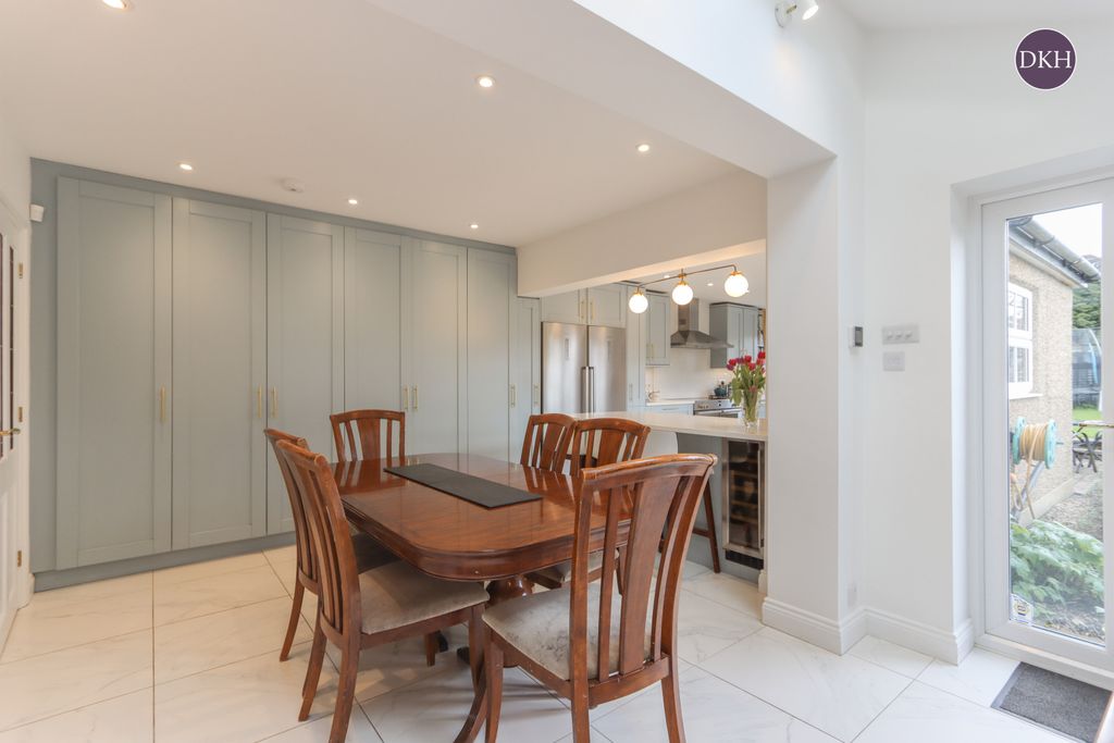 Additional image 7 of 3 bed detached house for saleAdrian Road, Abbots Langley, Hertfordshire WD5