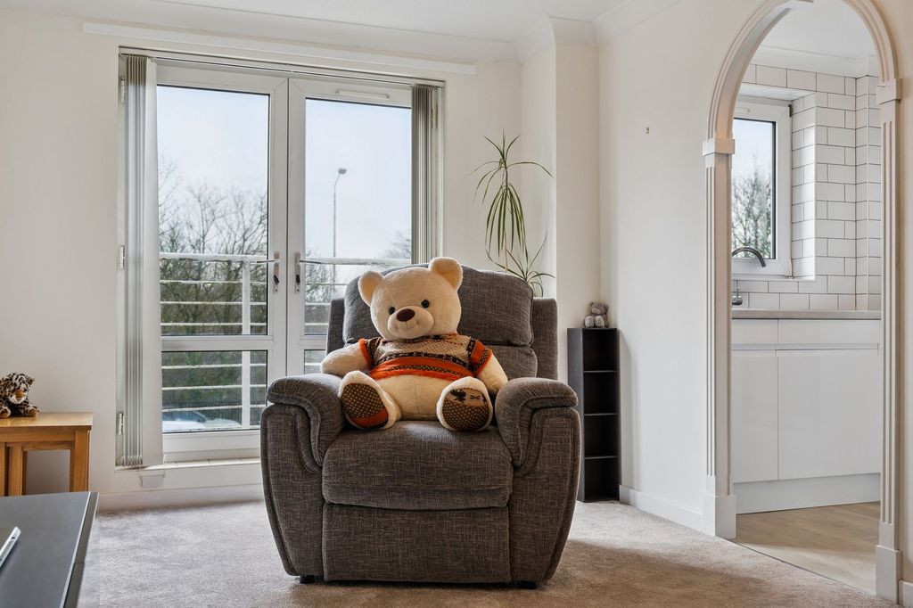 Additional image 4 of 1 bed property for saleFairview Court, Main Street, Milngavie G62