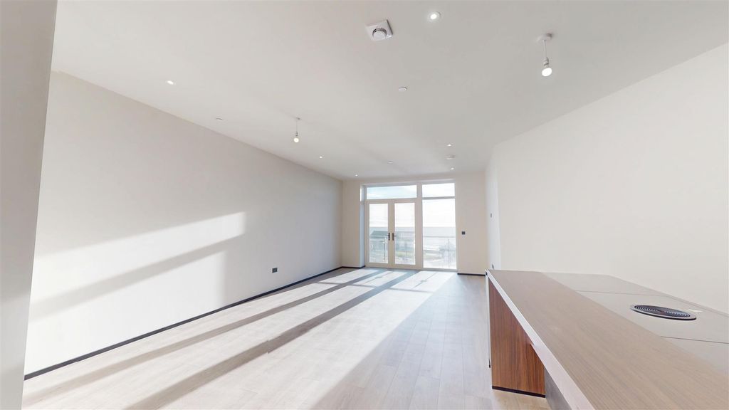 3 bed flat for saleApartment Three, Elysium, The Old Harbour, Barry Island CF62 photo 5