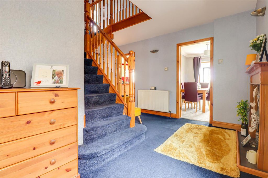Additional image 15 of 3 bed detached house for saleHaresland Close, Benfleet SS7