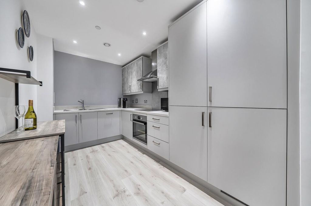 Additional image 4 of 2 bed flat for saleAlderton Court, Regal Walk, Bexleyheath DA6