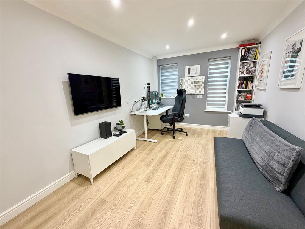 Additional image 15 of 3 bed flat for saleBooth Road, Altrincham WA14
