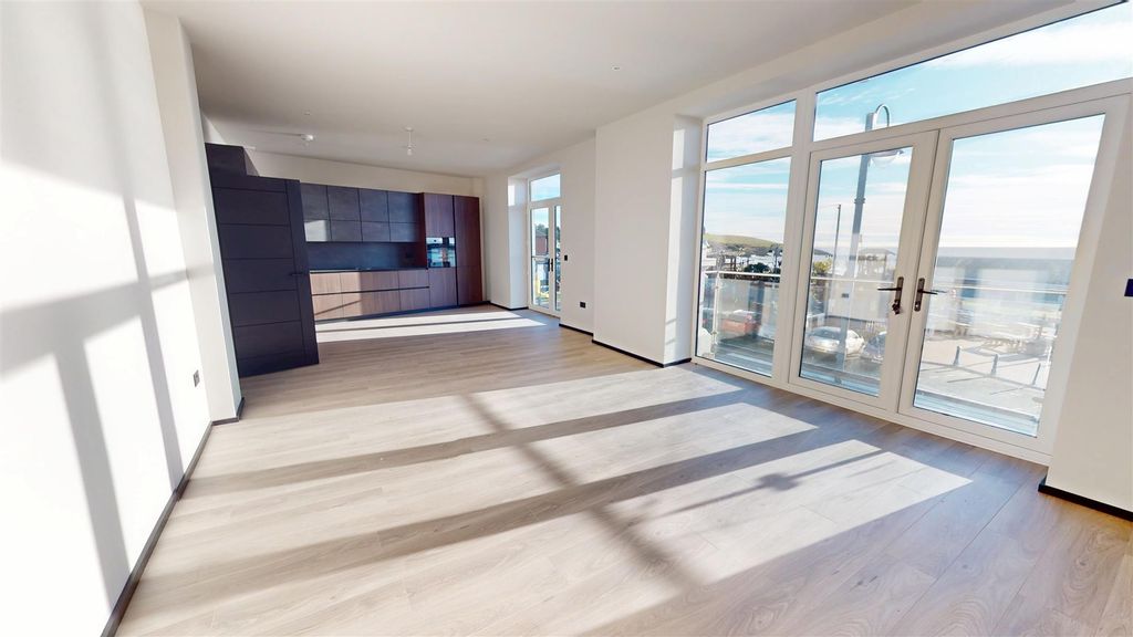 2 bed flat for saleApartment Four, Elysium, The Old Harbour CF62 photo 2