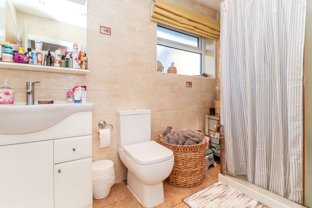 Additional image 19 of 3 bed detached house for saleGallows Hill Lane, Abbots Langley WD5