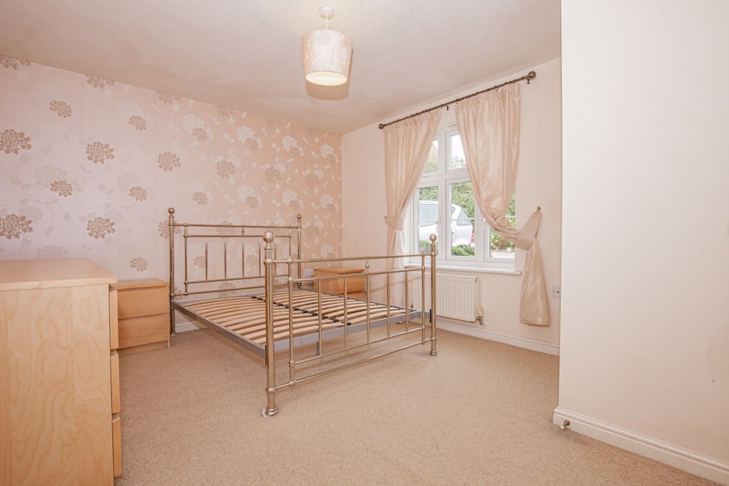 Additional image 7 of 2 bed flat for saleWinter Gardens Way, Banbury OX16