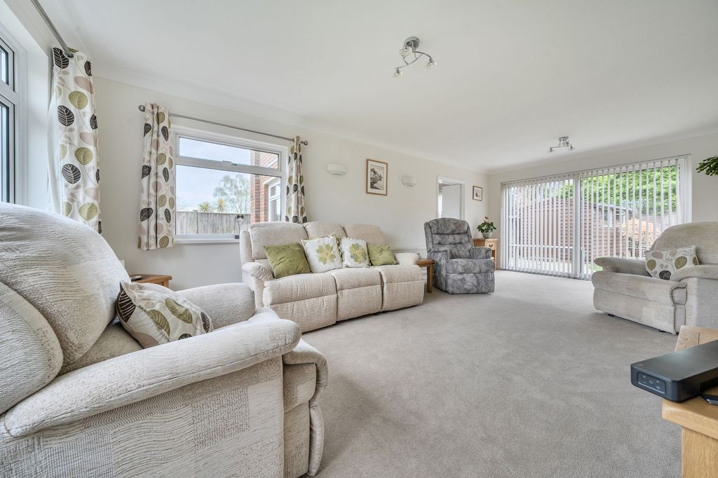 Additional image 2 of 4 bed detached house for saleLindens Close, Emsworth PO10