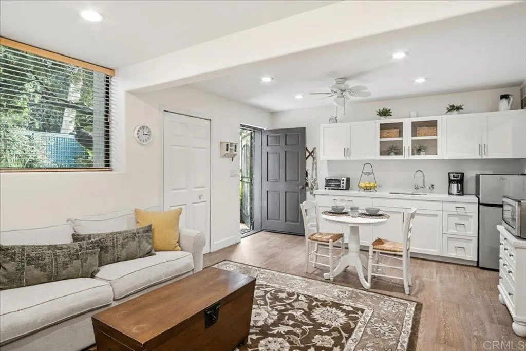 Additional image 90 of 734 Avocado Ct, Del Mar, CA 92014
