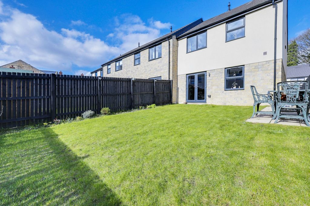 Additional image 17 of 3 bed end terrace house for salePark Meadow Lane, Farnley, Leeds, West Yorkshire LS12