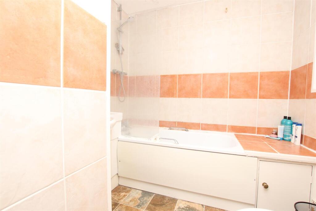 Additional image 5 of Claude Avenue, Bath, BA2