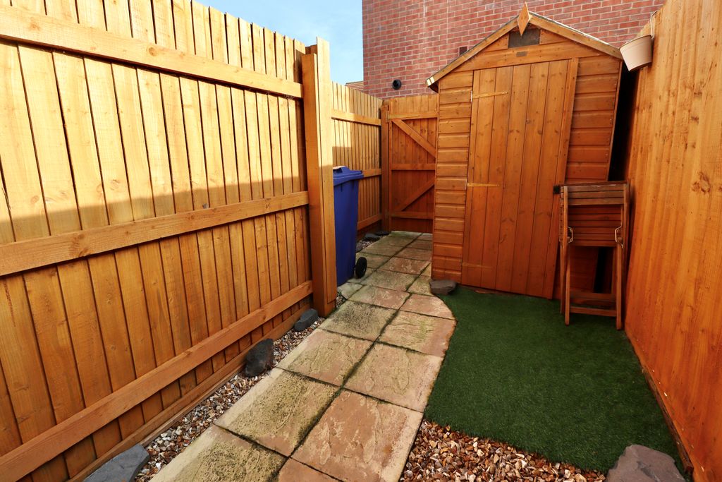 Additional image 10 of 2 bed maisonette for saleWesley Court, Market Rasen LN8