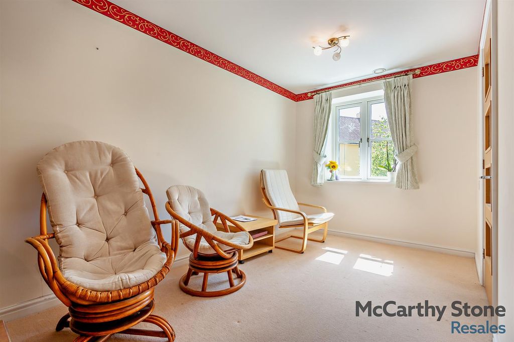 Additional image 5 of 1 bed flat for saleBarnhill Court, Barnhill Road, Chipping Sodbury, Bristol BS37