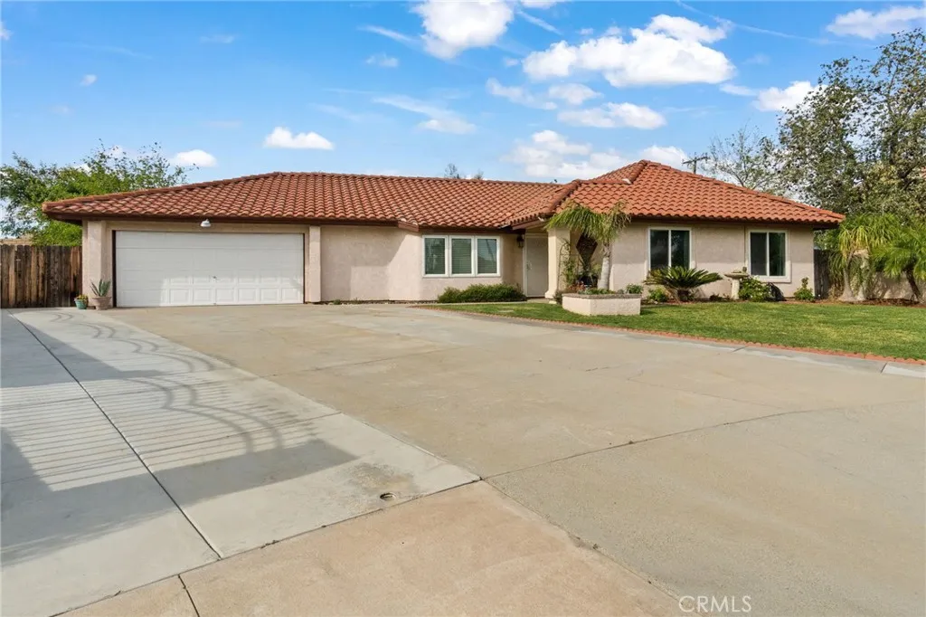 Additional image 19 of 682 W Cheshire St, Rialto, CA 92377