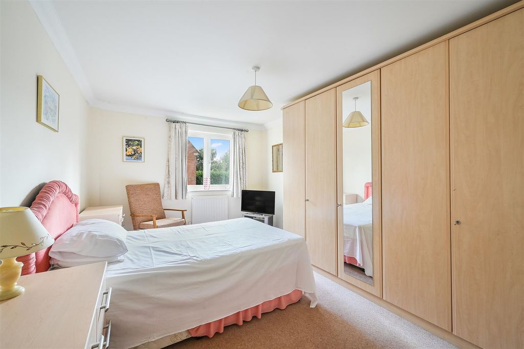 Additional image 11 of 2 bed flat for saleWingfield Court, Banstead SM7