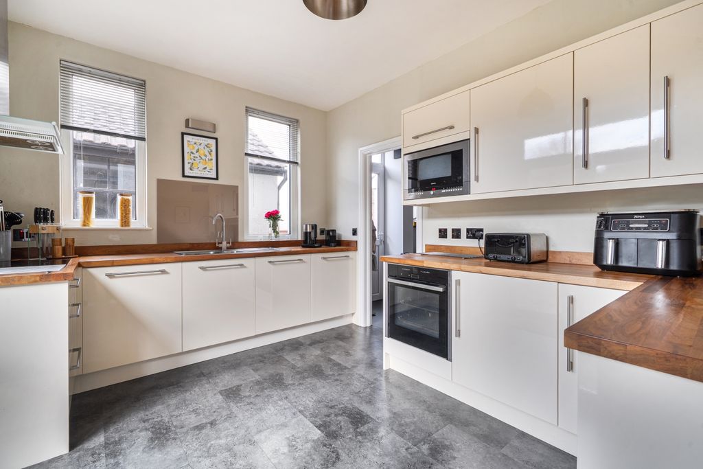 Additional image 4 of 4 bed detached house for saleHigh Wall, Sticklepath, Barnstaple, Devon EX31