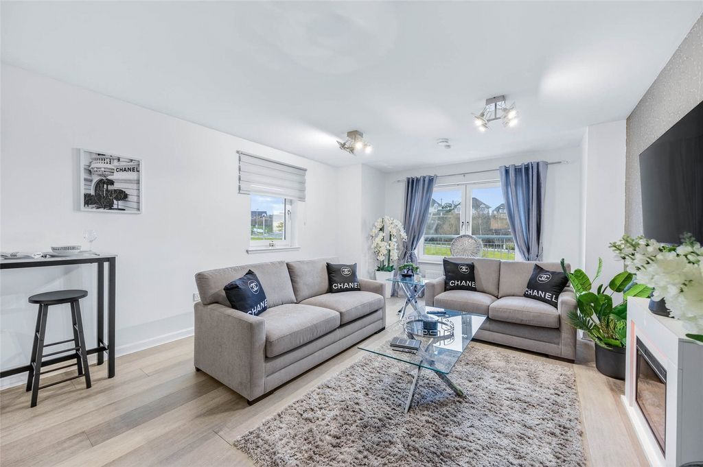 2 bed flat for sale1L Broadshade Drive, Westhill, Aberdeenshire AB32