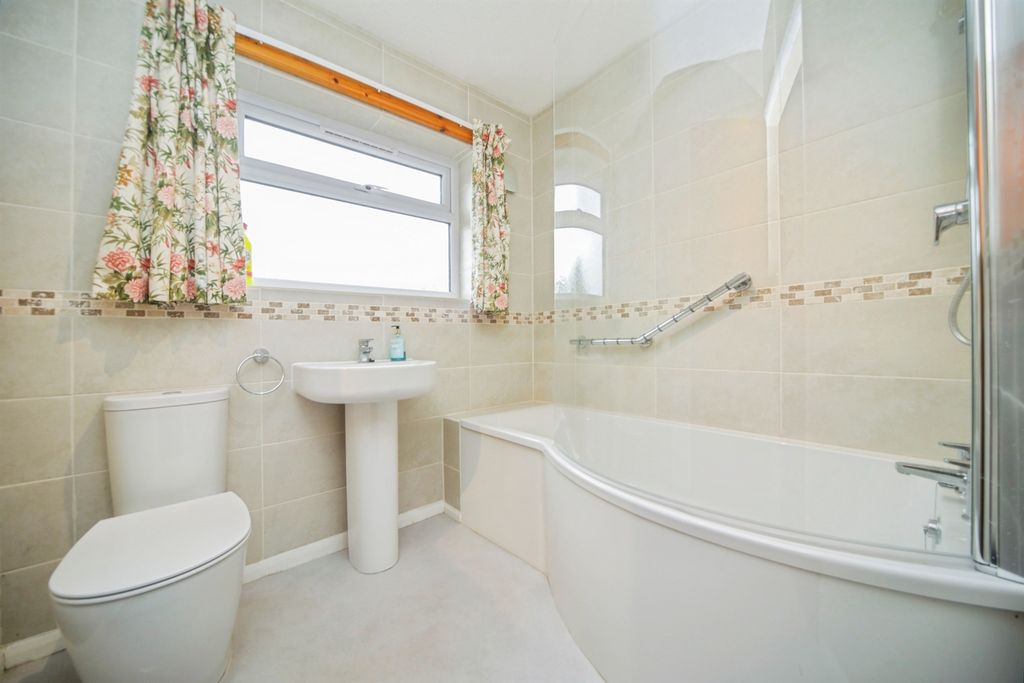 Additional image 11 of 3 bed detached bungalow for saleJudith Avenue, Knodishall, Saxmundham IP17