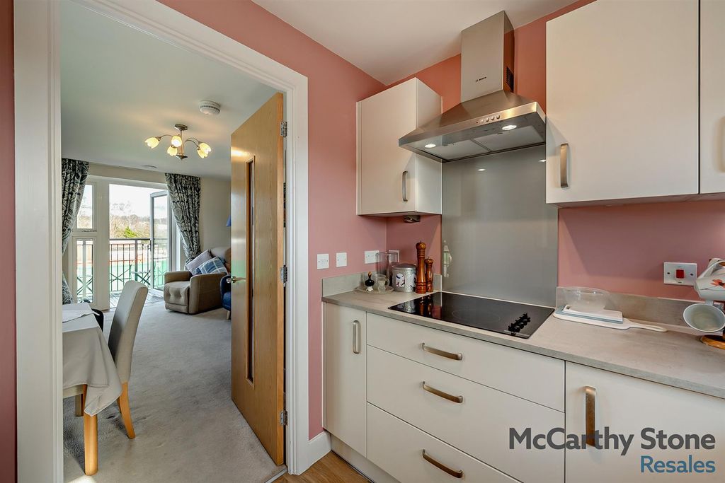 Additional image 6 of 2 bed flat for saleGordon Court, Flood Lane, Bridport DT6