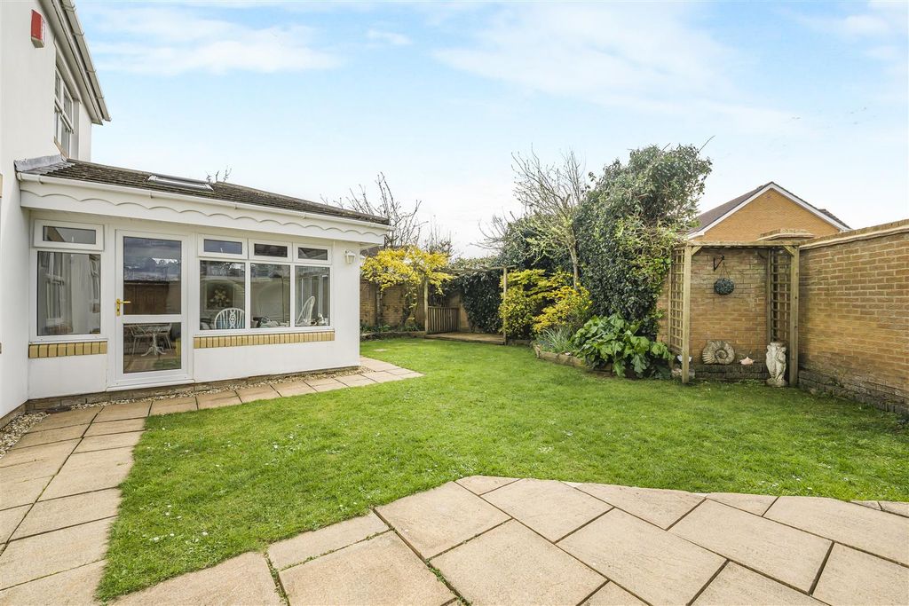 Additional image 19 of 4 bed detached house for saleStarlight View, Westward Rise, Marine Heights, Barry CF62