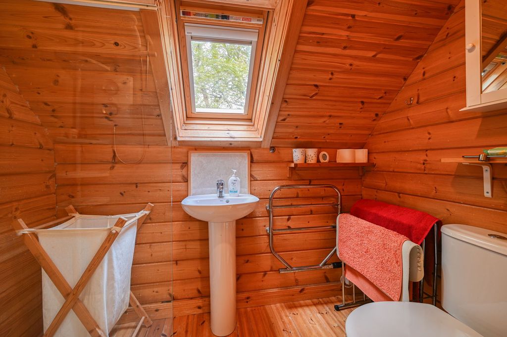 Additional image 13 of 4 bed chalet for sale2 Broallan, Beauly IV4