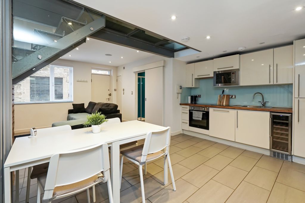 Additional image 6 of 1 bed flat for sale21 King's Stables Lane, Grassmarket, Edinburgh EH1
