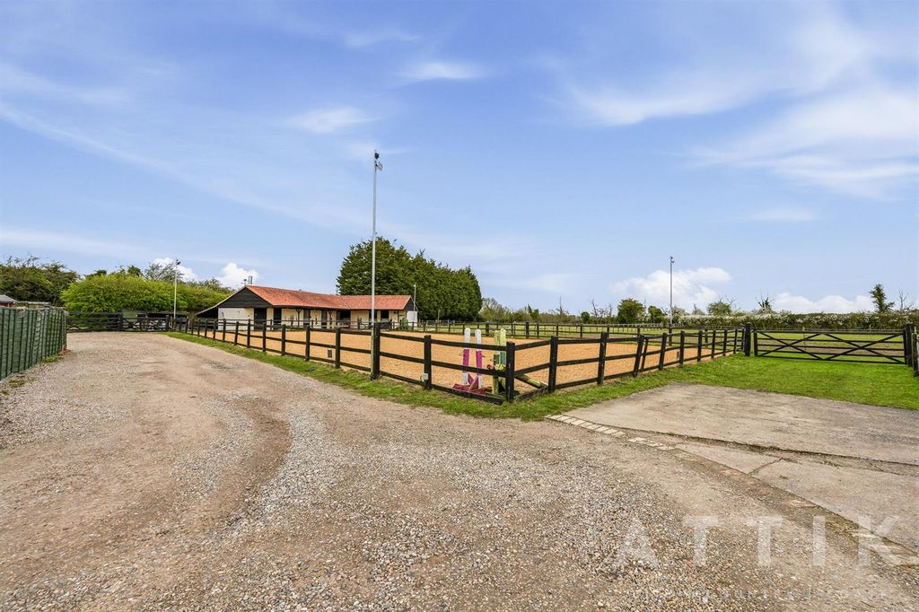 Additional image 81 of 5 bed equestrian for saleBarnaby Green, Wangford, Beccles NR34