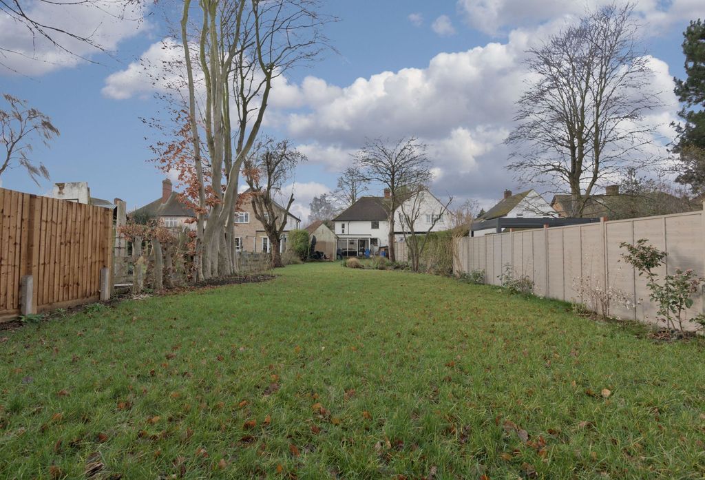 Additional image 3 of 3 bed semi-detached house for saleLondon Road, Biggleswade SG18