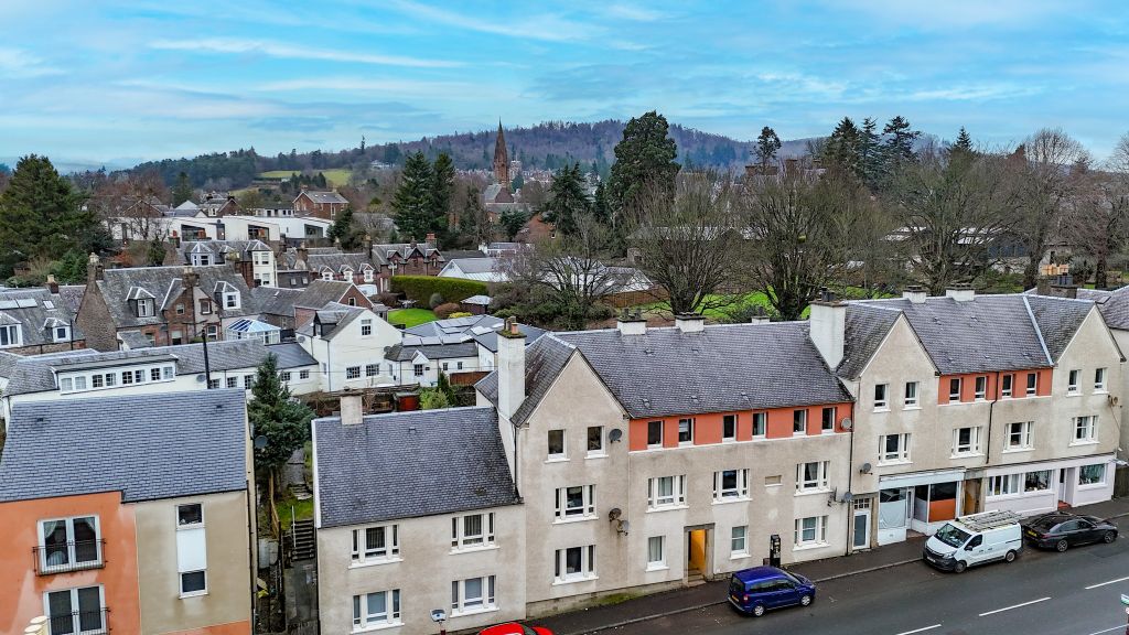 2 bed flat for saleEast High Street, Crieff PH7