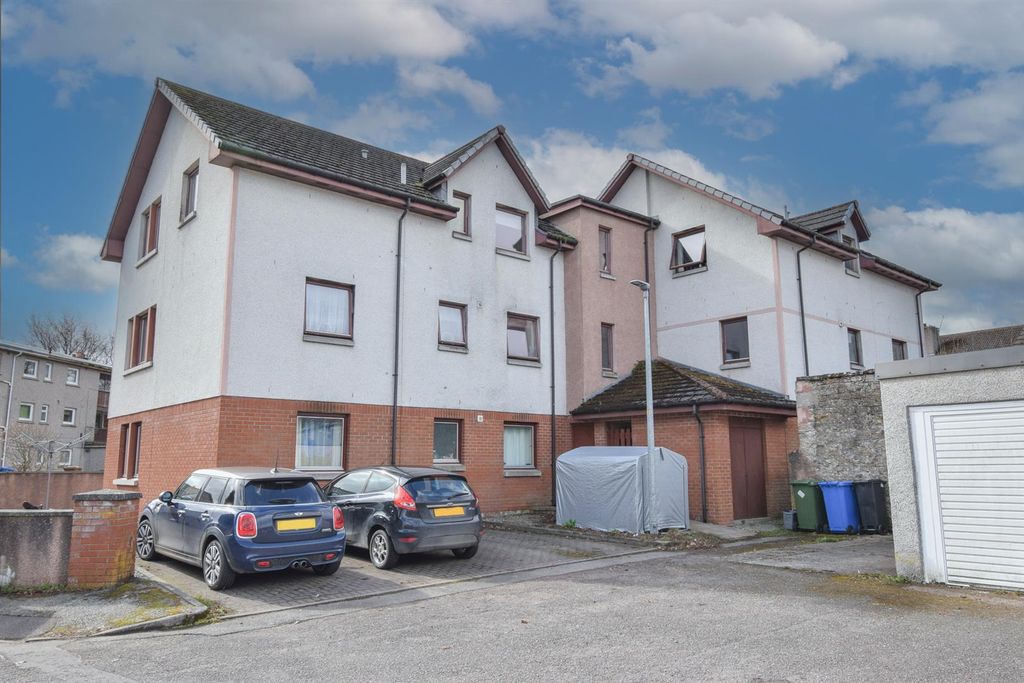 Additional image 15 of 2 bed flat for sale17 Springfield Gardens, Inverness IV3