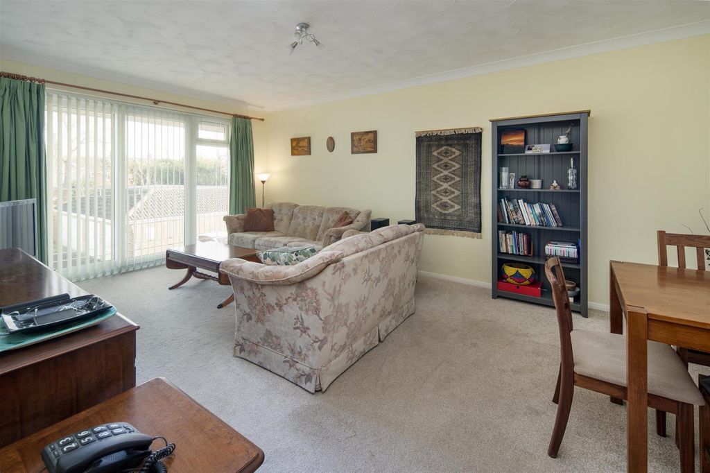Additional image 10 of 2 bed flat for saleGrange Gardens, Bembridge PO35