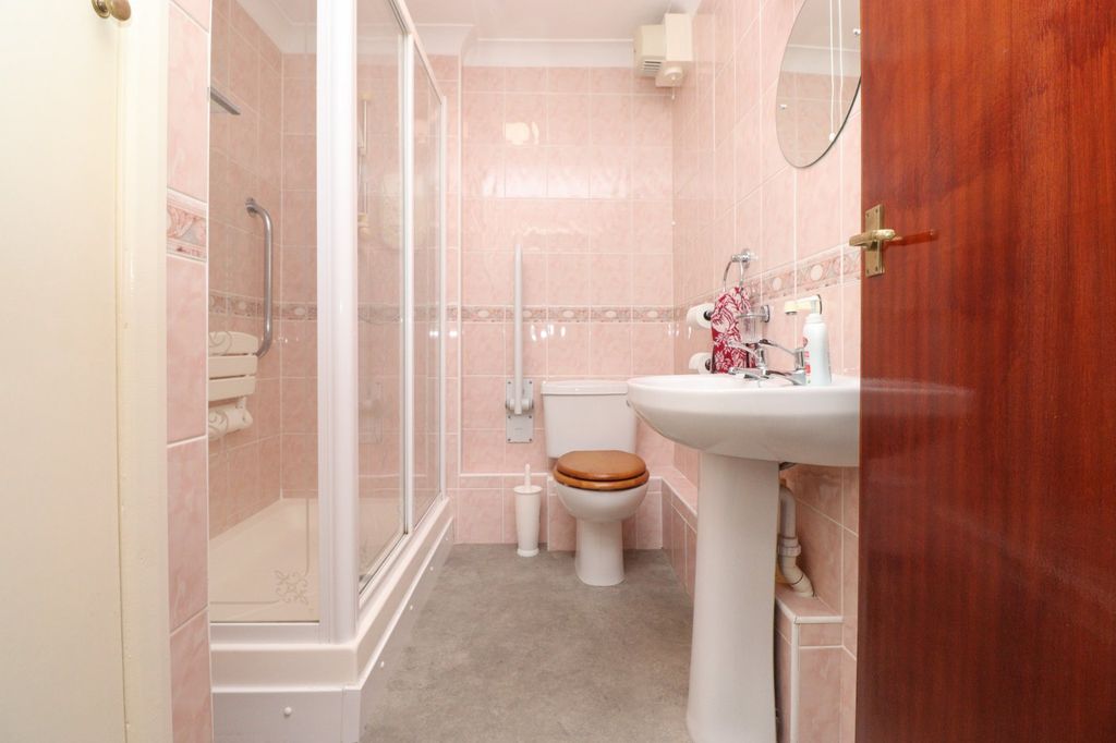 Additional image 9 of 2 bed flat for saleAlpha Road, Birchington, Kent CT7