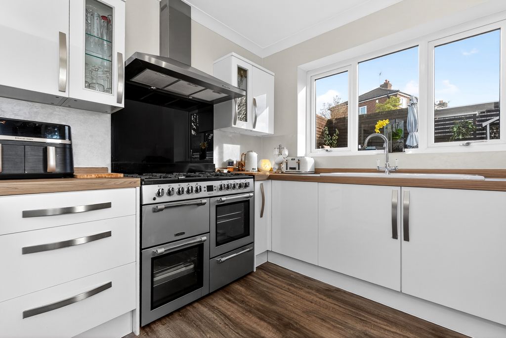 Additional image 5 of 4 bed detached house for saleHillary Avenue, Ashton-Under-Lyne OL7