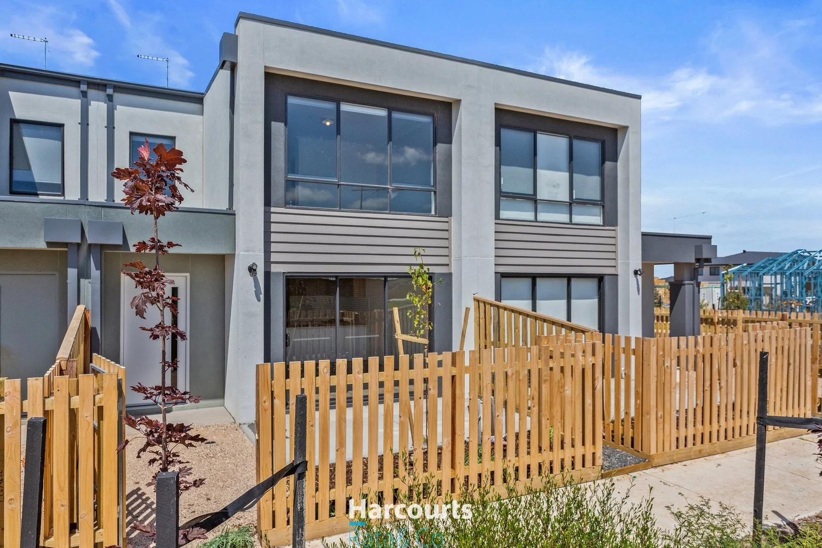 4 Bunch Walk, Truganina VIC 3029
