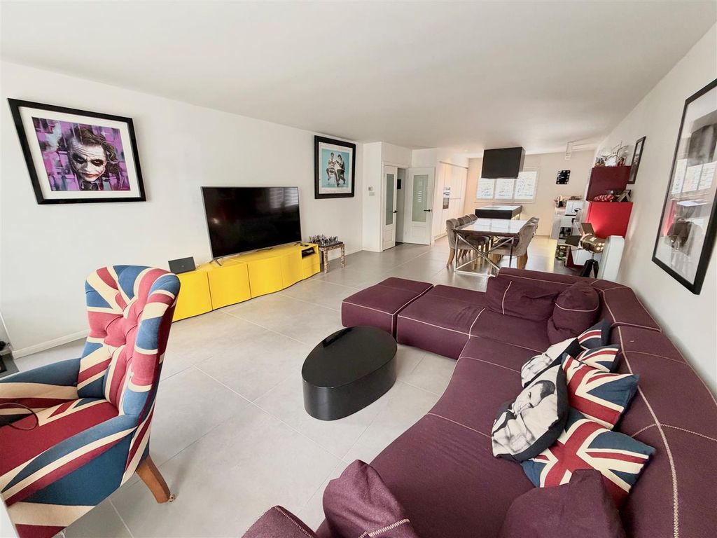 Additional image 7 of 2 bed flat for saleBradgate Road, Altrincham WA14