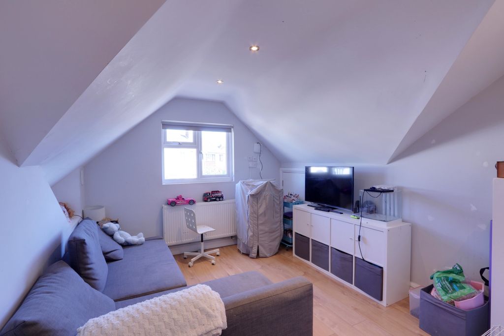 Additional image 29 of 5 bed detached house for sale6 Heathfield, Benfleet SS7