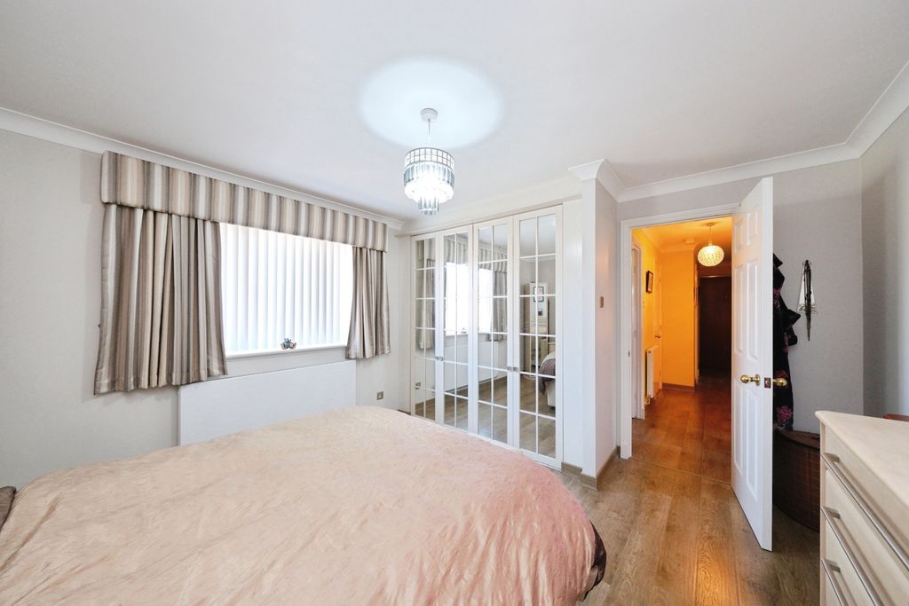 Additional image 11 of 2 bed flat for saleLakeside Boulevard, Doncaster, South Yorkshire DN4