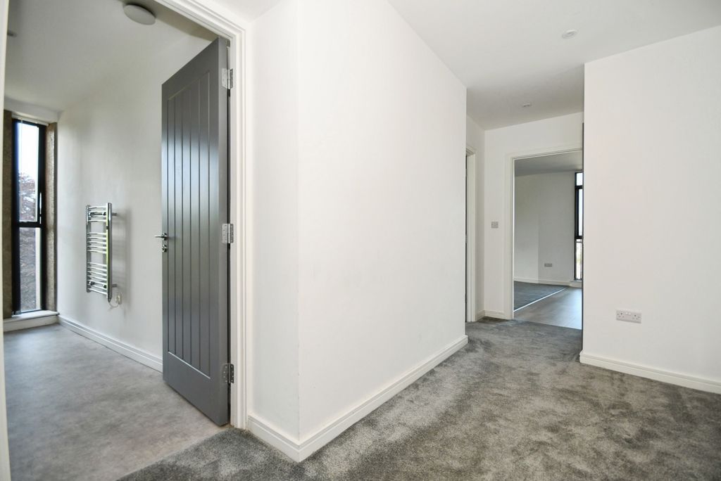 Additional image 11 of 1 bed flat for saleWest Bars, Chesterfield, Derbyshire S40