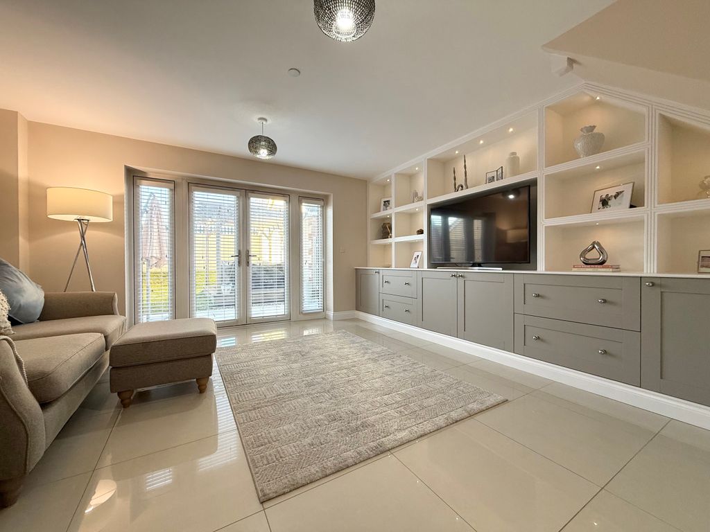 Additional image 5 of 4 bed semi-detached house for saleY Dolydd, Cwmdare, Aberdare CF44