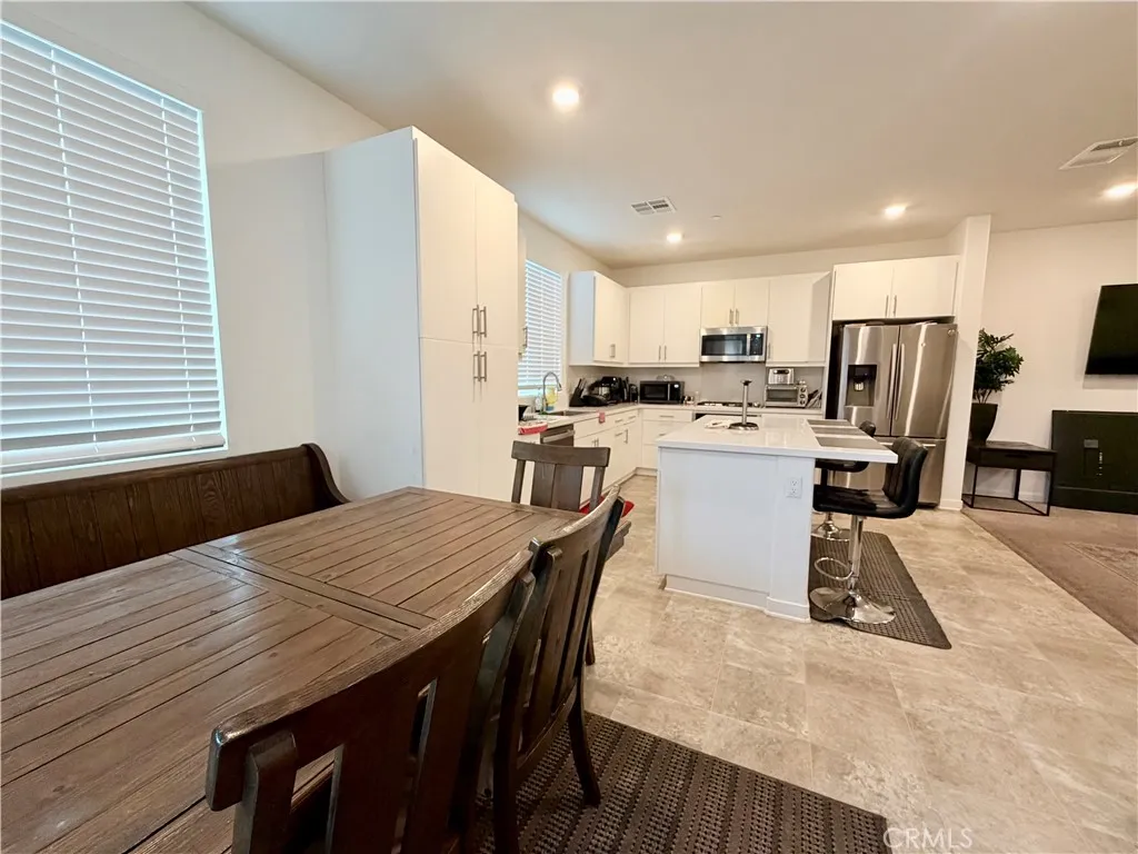 Additional image 9 of 16584 Poppy Seed Ln, Fontana, CA 92336