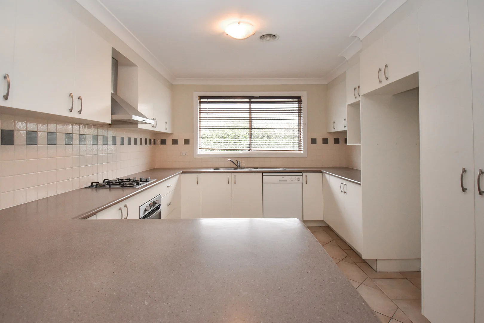 10 George Weily Place, Orange NSW 2800 photo 5
