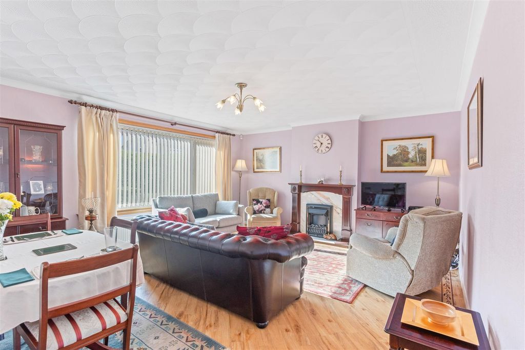 Additional image 2 of 4 bed detached bungalow for saleSibbalds Brae, Bathgate EH48