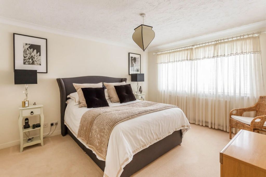Additional image 11 of 4 bed detached house for saleHarriotts Lane, Ashtead KT21